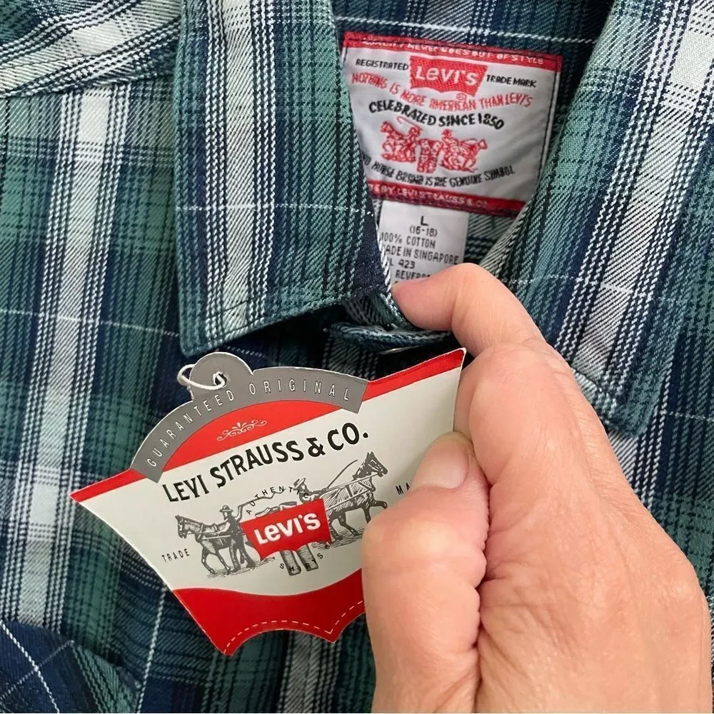 Levi’s Y2K green plaid button up flannel shirt‎ boys L 16/18 New Deadstock